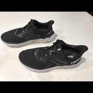 Hoka One One Women’s Arahi 5 size 10